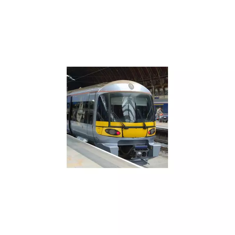 Heathrow Express Driver Flees Blood-Stained Passenger in Cab