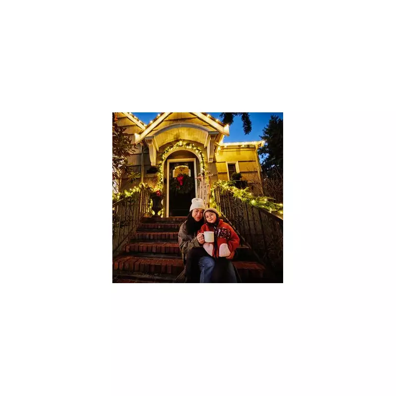 Home Bargains' £7 Light-Up Christmas Bow Wows Shoppers