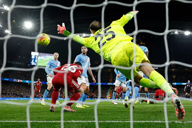 Howard Webb Backs VAR's Offside Call in Man City vs Liverpool Clash
