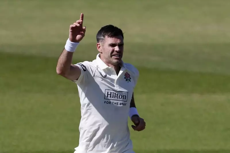 James Anderson Extends Lancashire Career with New One-Year Deal