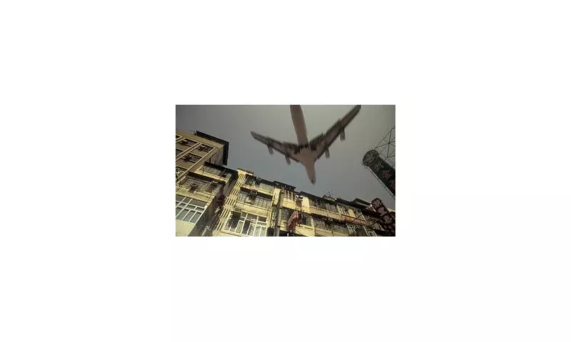 Kai Tak: The World's Most Terrifying Airport Landing for 73 Years