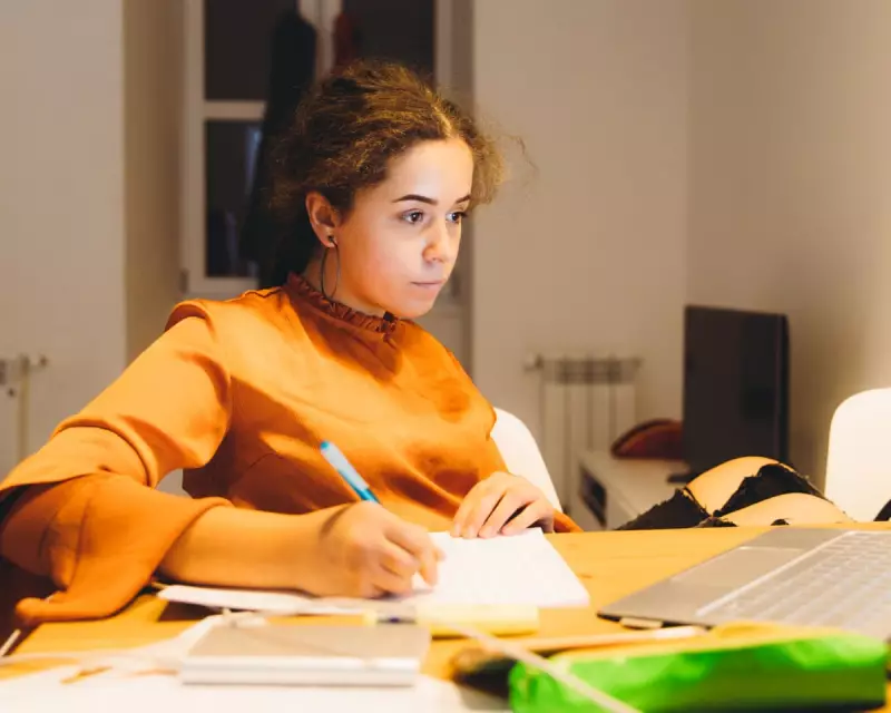 Lecturers Turn to AI as Funding Cuts Cripple University Teaching