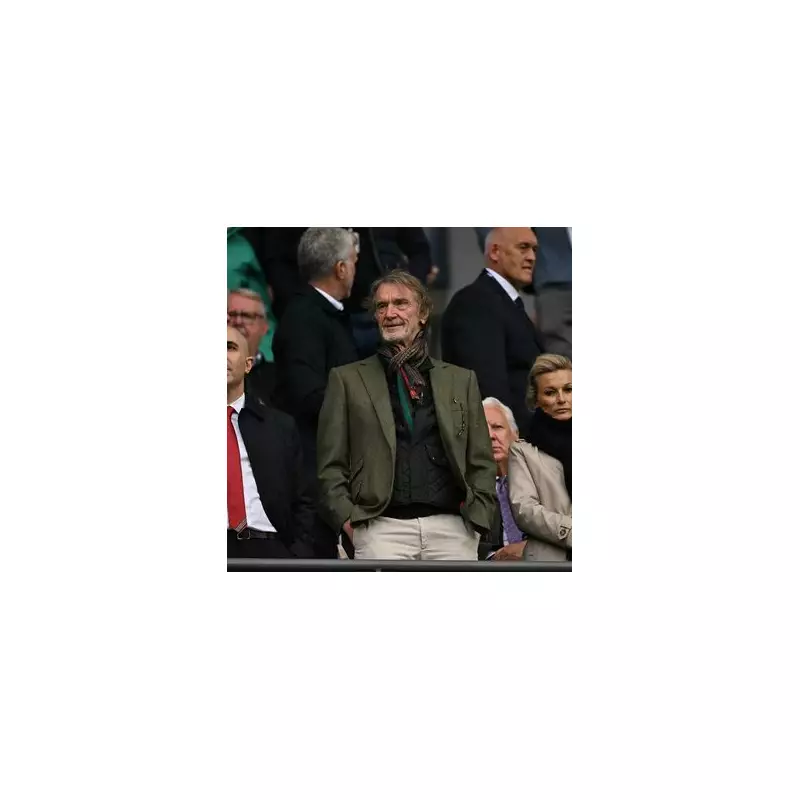 Man Utd Bans Staff Photos in New Social Media Clampdown