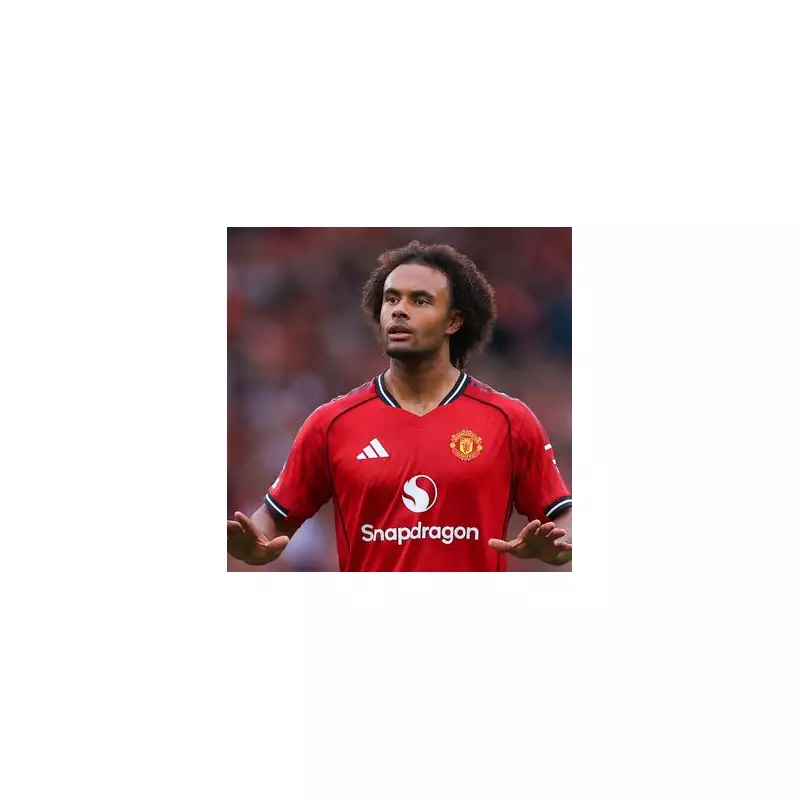 Man Utd's Zirkzee Told Roma Move is 'Ideal' as Premier League Rivals Circle