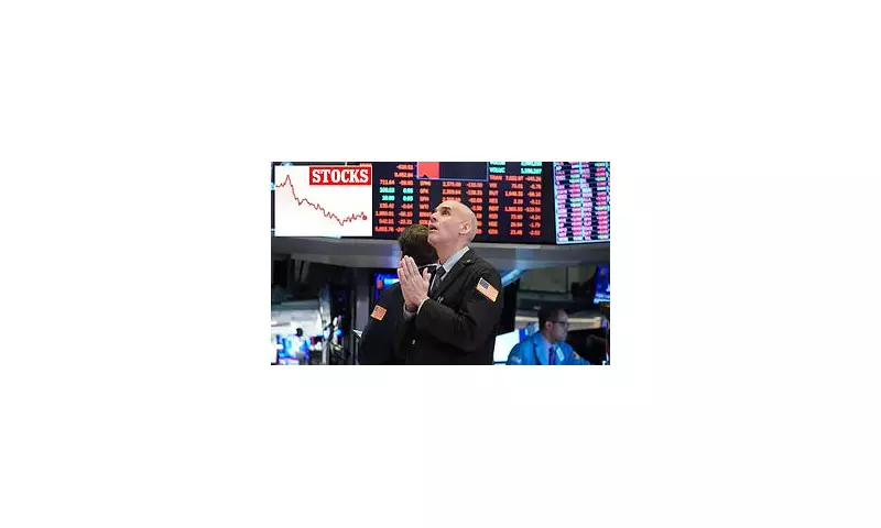 Markets Plunge: Stocks & Bitcoin Slide as Fear Index Hits 7-Month Low