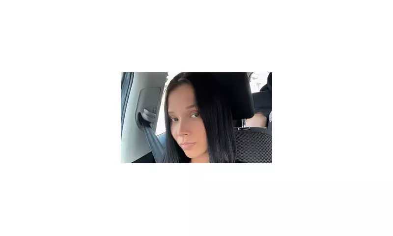 Mother, 23, Denied NHS Smear Test 14 Times Diagnosed with Cervical Cancer