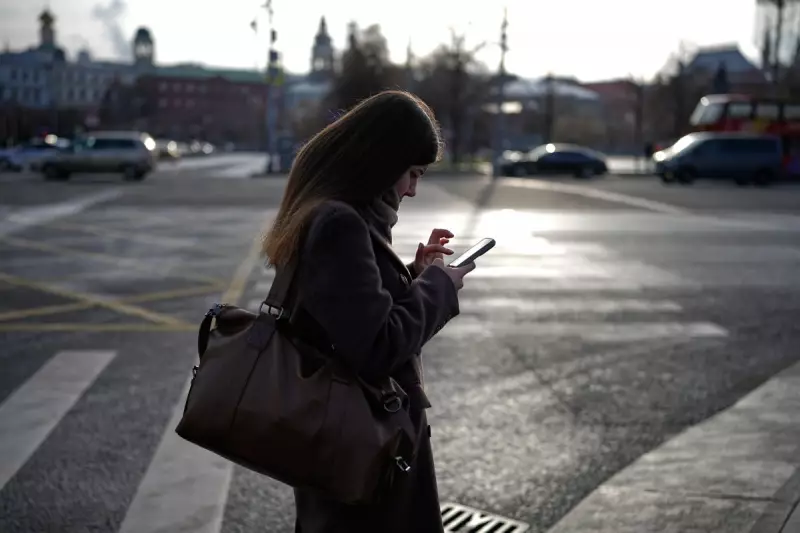 Russia's Mobile Internet Blackouts Spark Public Outcry Over Daily Disruptions