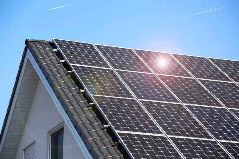 Solar Panels Last 30 Years: Lifespan, Recycling & Warranties Explained