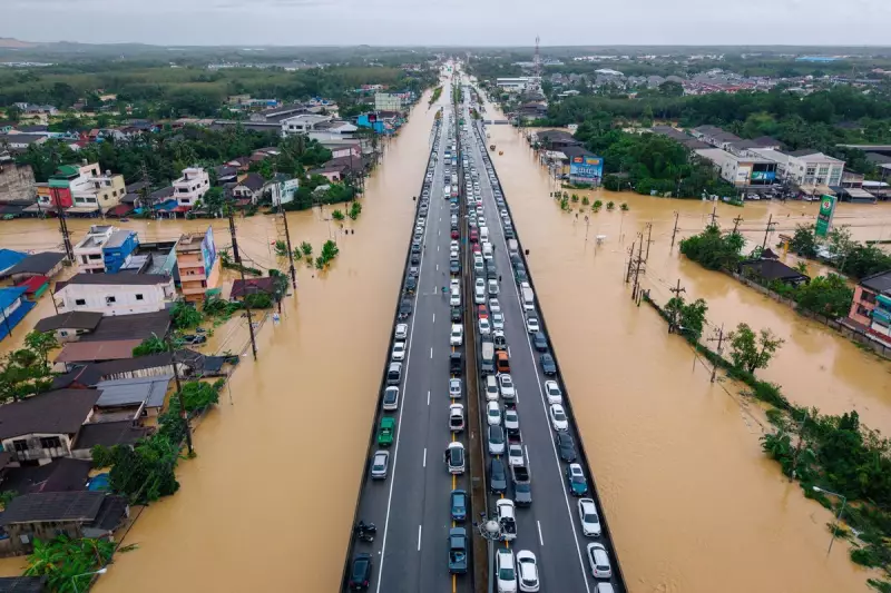 Thailand's '300-Year' Storm Kills 33, Submerges Major City