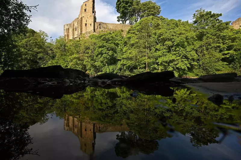 Tragedy on the River Tees: 20-Year-Old Kayaker Dies in Barnard Castle