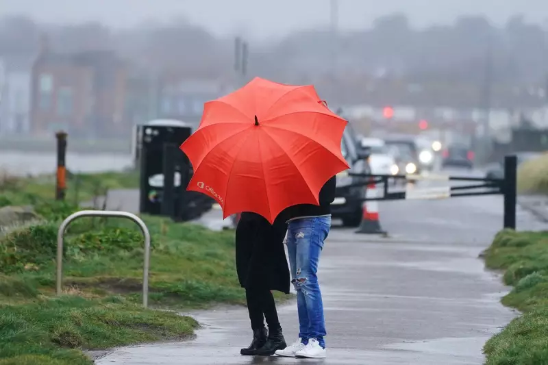 UK Braces for Weekend Flooding as Met Office Issues Heavy Rain Warnings