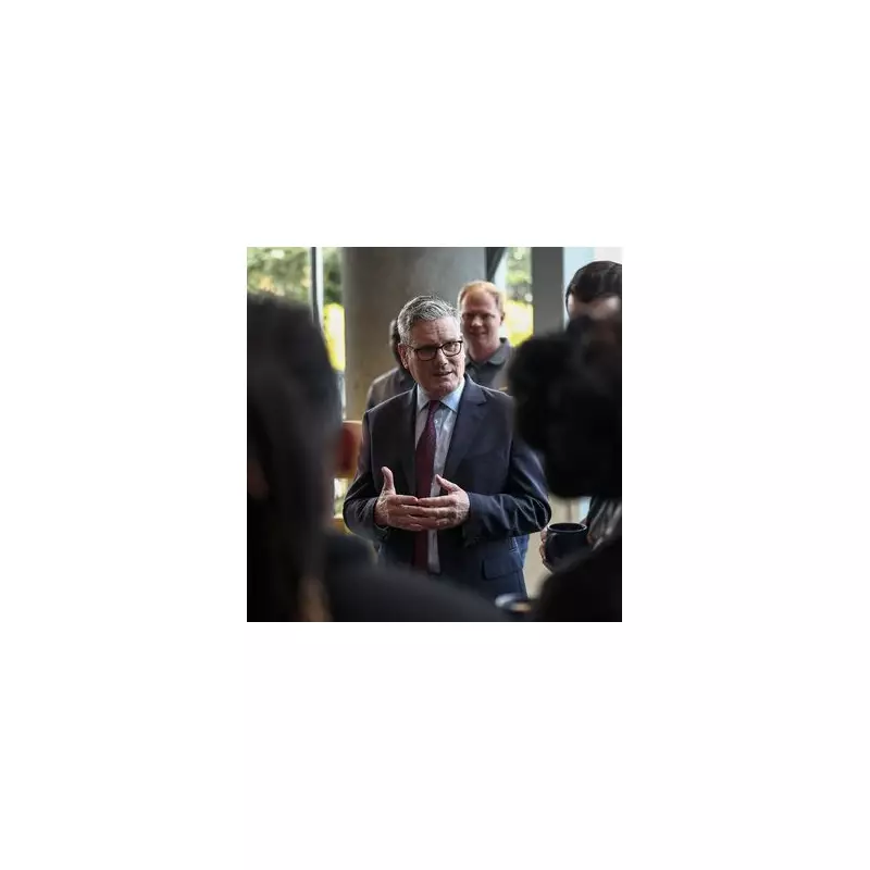 UK Net Migration Plummets by Two-Thirds to 204,000 in Major Shift