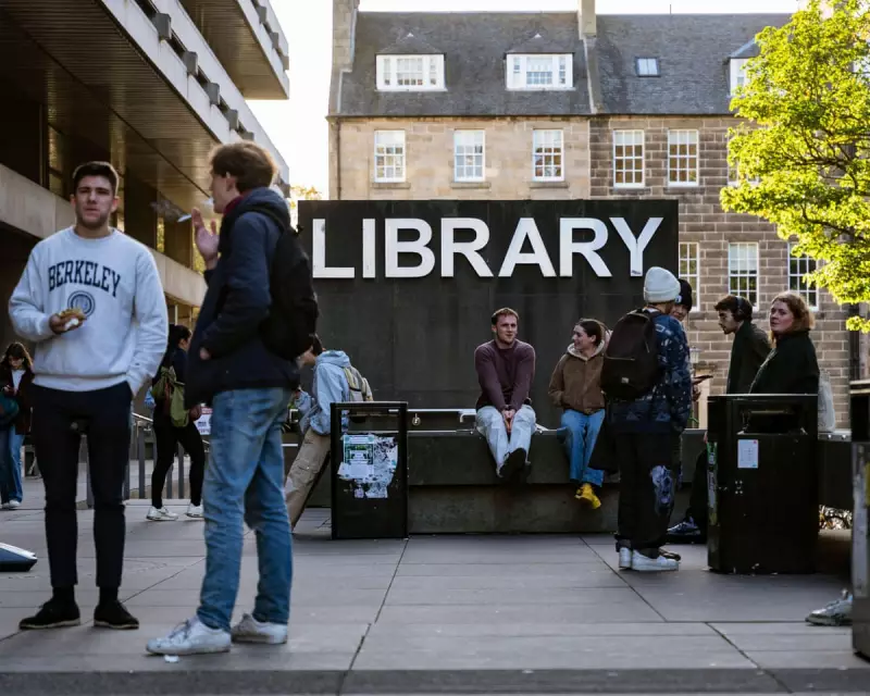 UK Youth Unemployment Hits Decade High: 15.3% of 16-24 Year-olds Jobless