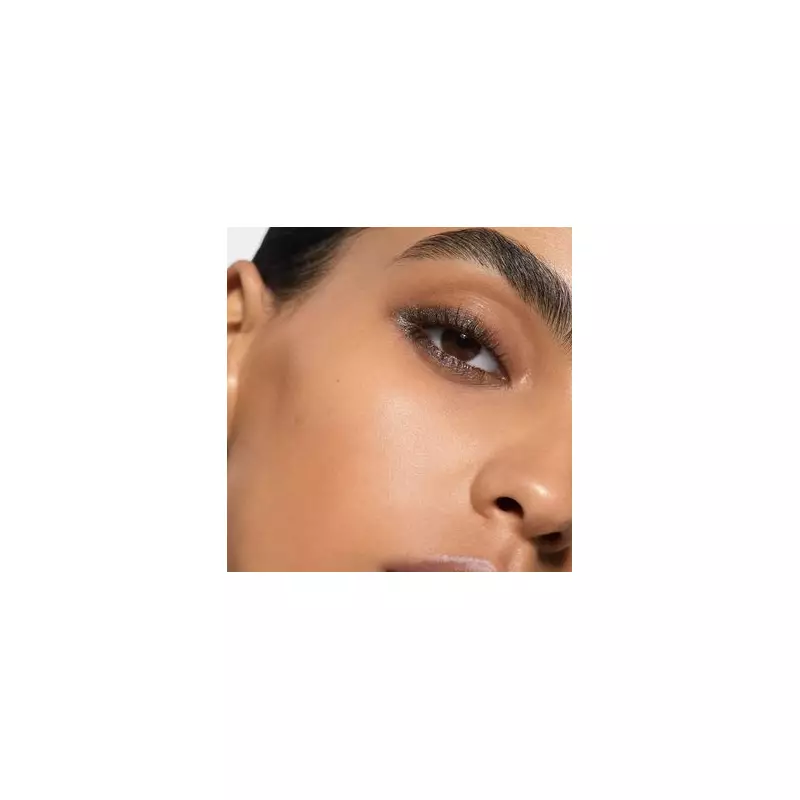 Victoria Beckham's Sparkly Brown Eyeliner is Her Festive Must-Have