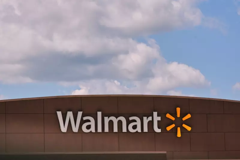Walmart Raises Profit Forecast as US Shoppers Hunt for Deals