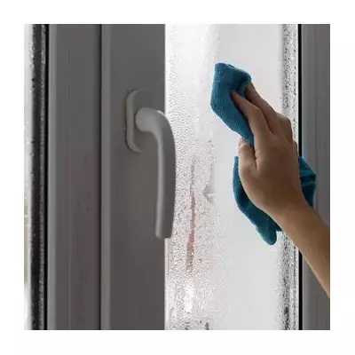2-Ingredient Window Mix Banishes Condensation for Good
