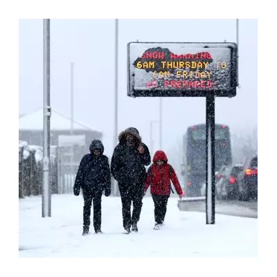 39 UK Areas Brace for 25cm Snow as Met Office Issues Warnings