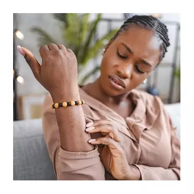 Devon Scabies Outbreak Forces Five School Closures Amid Health Alert