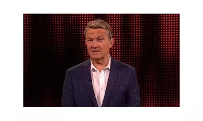 The Chase Makes TV History as Contestant's Unprecedented Move Stuns Bradley Walsh