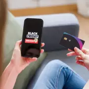 Black Friday Scam Alert: Gen Z Targeted by Fake Social Media Deals