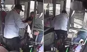 Bus Driver Shoves 77-Year-Old Pensioner, Causing Broken Shoulder