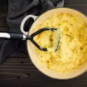 Chef's Secret: Garlic Butter Creates Perfect Fluffy Mashed Potatoes