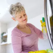 Cleaning Products Pose Lung Damage Risk Comparable to 20 Years of Smoking