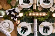 Create a Viral-Worthy Christmas Tablescape in 7 Simple Steps