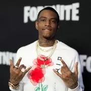 Dad Teaches Daughter 'Real 6-7' Trend in Nostalgic Soulja Boy Moment