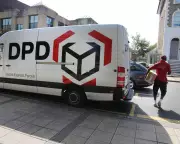 DPD Delivery Drivers Claim 'Revenge Sackings' After Protesting Pay Cuts