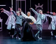 Ebony Scrooge: Hip-Hop Christmas Carol Dazzles London Stage