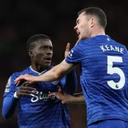Everton's Gueye faces 10-game ban after slapping teammate Keane