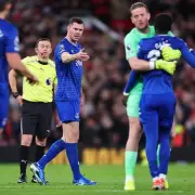 Everton's Idrissa Gueye sees red for slapping teammate Michael Keane
