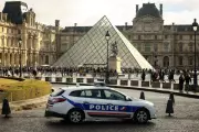 Four More Arrests in Louvre's £80 Million Jewel Heist Investigation