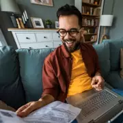 Get £200 Free Cash: Santander, Barclays & Lloyds Switch Deals