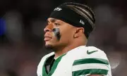 Jets Make QB Switch Again: Taylor In, Fields Out After Patriots Loss