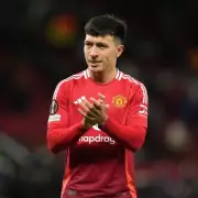 Lisandro Martinez's Man Utd return nears as training comeback sparks Everton hope