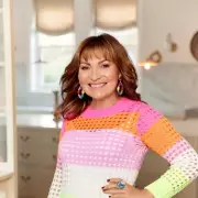 Lorraine Kelly's Secret to 40-Year Marriage Revealed: 'We're Best Friends Who Fancy Each Other'