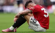 Man Utd's Benjamin Sesko Out for a Month with Knee Injury