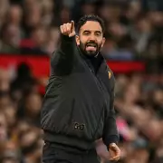 Man Utd's January Transfer Boost: Mateta Talks & Mainoo's 'Pure Profit'