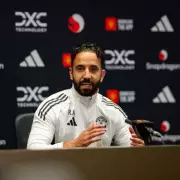 Man Utd's January Transfer Plan: Semenyo Pursuit & Mainoo's Future