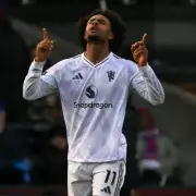 Man Utd's Zirkzee silences Deeney with stunning goal in Palace comeback