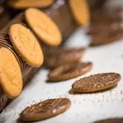 McVitie's Expert Reveals Proper Way to Eat Chocolate Digestives