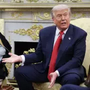 Mike Pence condemns Trump's Saudi defence over journalist murder