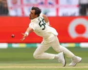 Mitchell Starc's 10-Wicket Haul Puts Australia in Command of Ashes