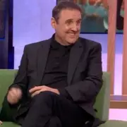 Peter Kay Reveals Cat Deeley's Sofa Secrets on This Morning