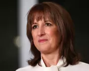 Rachel Reeves Defends Tax Threshold Freeze in Post-Budget Interview