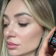 Revolutionary Laser Bottle Cream Erases Wrinkles In 60 Seconds - Shoppers Are Going Wild