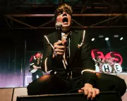 The Hives Electrify Cardiff with 25-Year Punk Energy