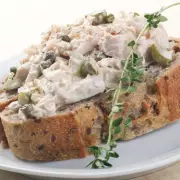 The Secret to Perfect Tuna Sandwiches: Chef Reveals Game-Changing Tip